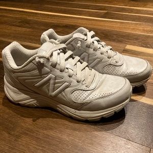 Women's New Balance 840 Shoes 8.5